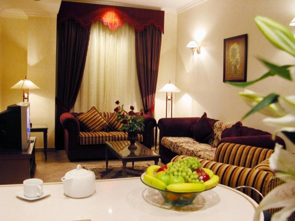 אל חובר Milan Deluxe Suites חדר תמונה