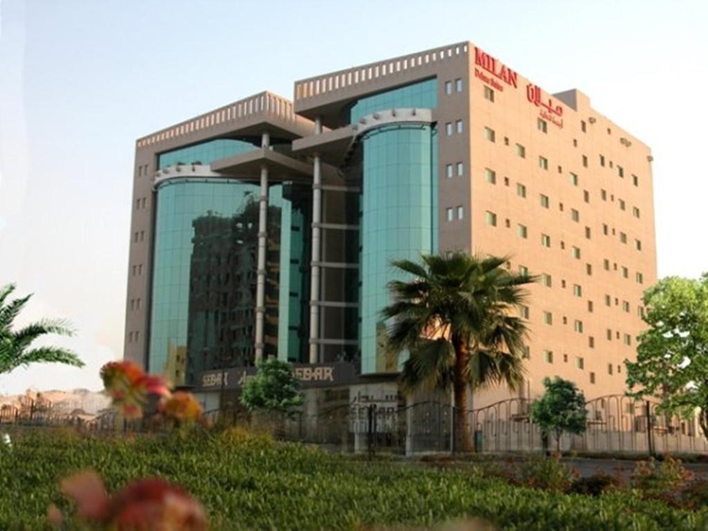 אל חובר Milan Deluxe Suites מראה חיצוני תמונה